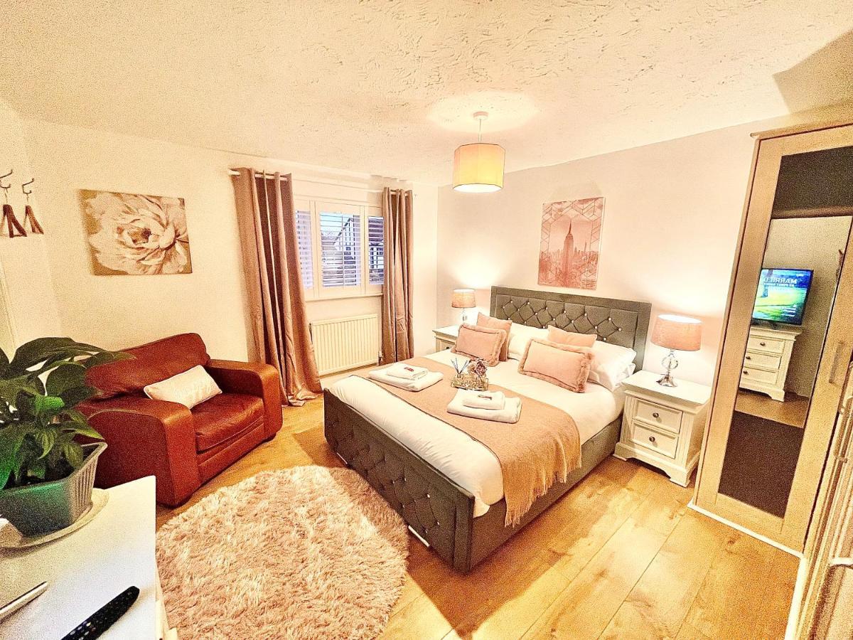 Penderi House Usk With Cymru Holidays Esterno foto