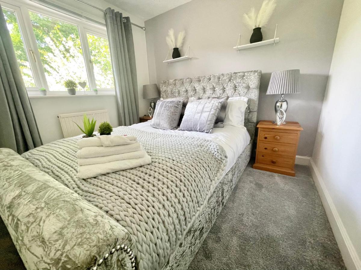 Penderi House Usk With Cymru Holidays Esterno foto